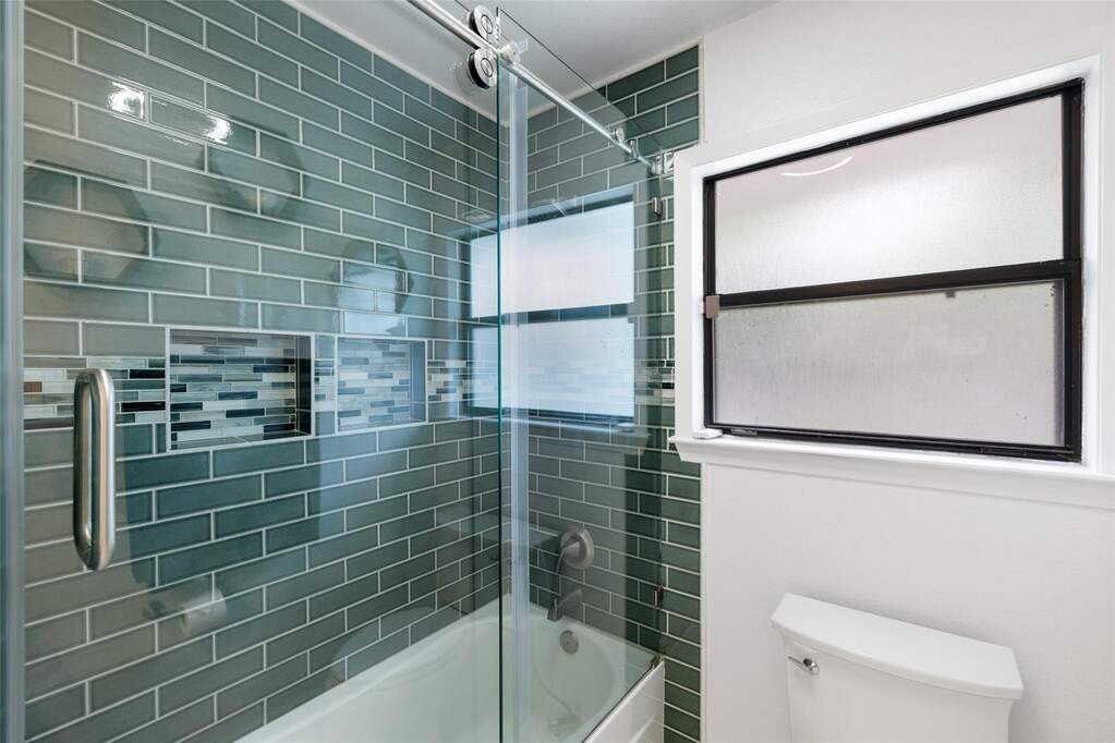 3 Bedroom Single Family Home/House's Image 20