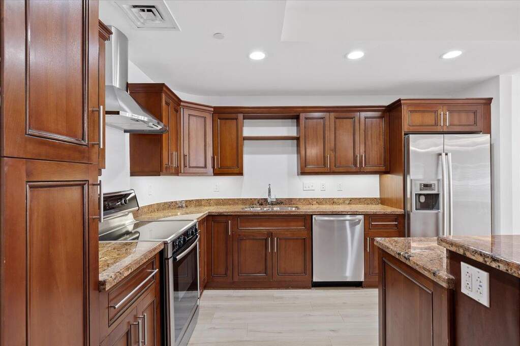 2 Bedroom Apartment/Flat's Image 8