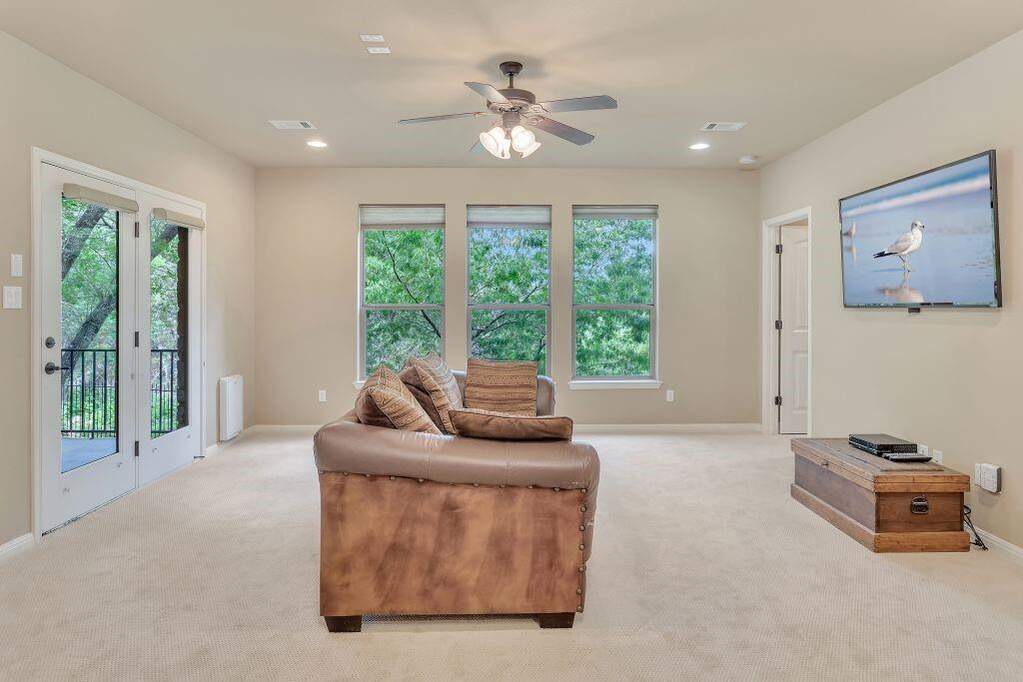 4 Bedroom Single Family Home/House's Image 18