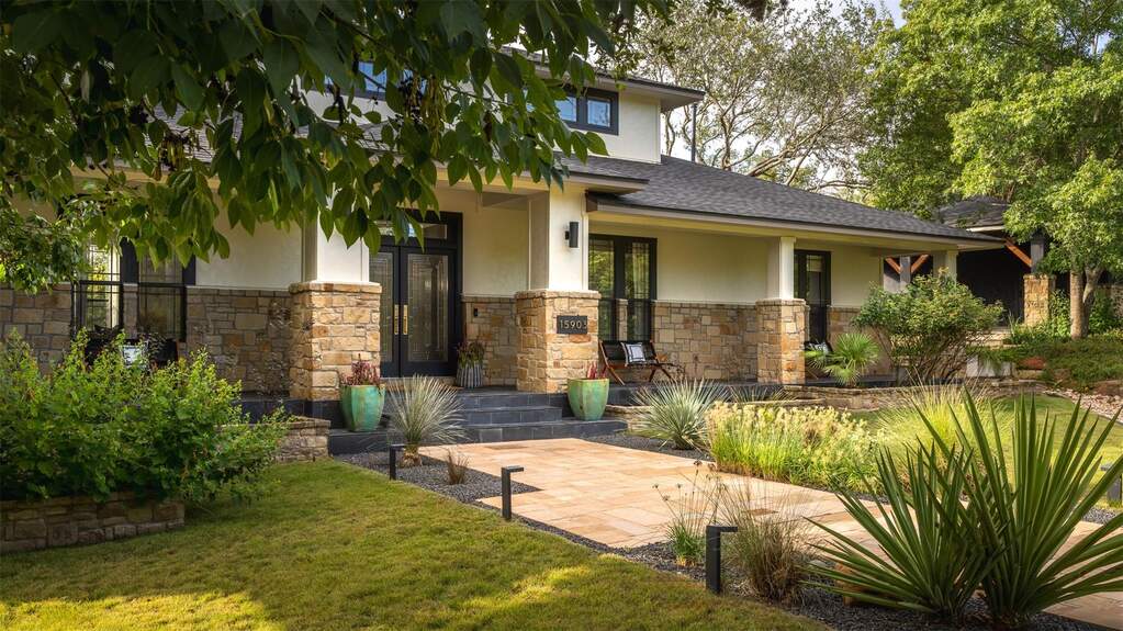 4 Bedroom Single Family Home/House's Image 34