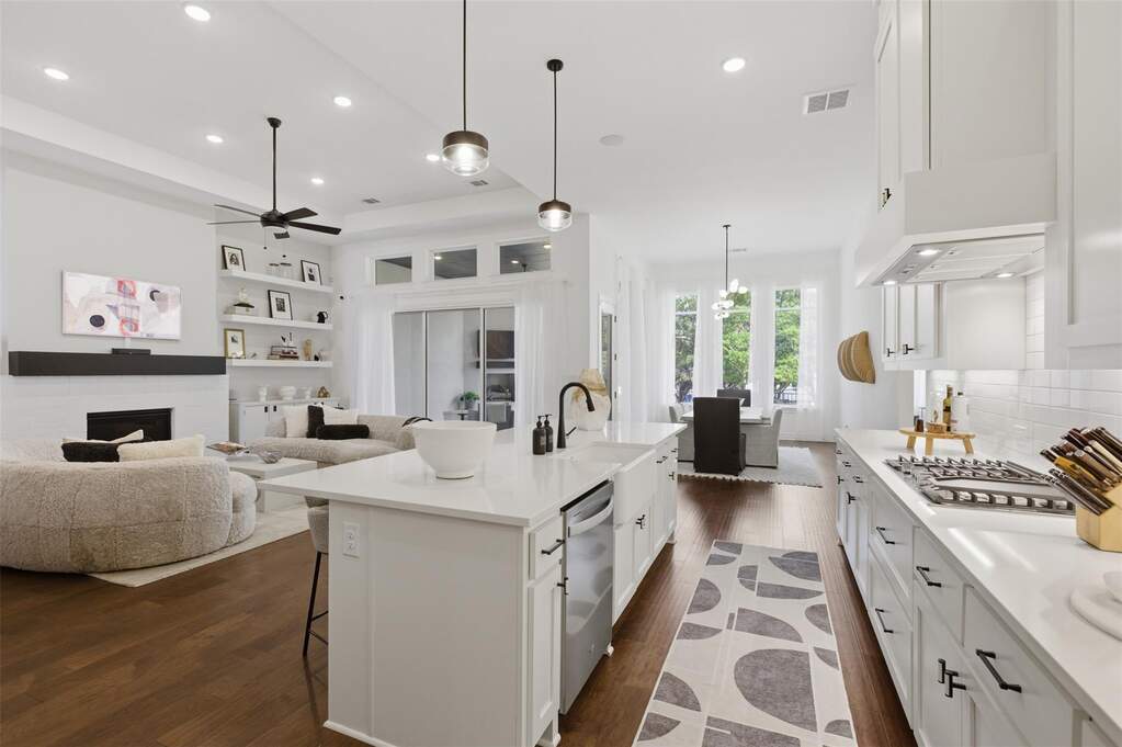4 Bedroom Single Family Home/House's Image 10