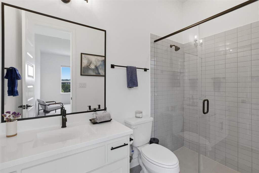 4 Bedroom Single Family Home/House's Image 25