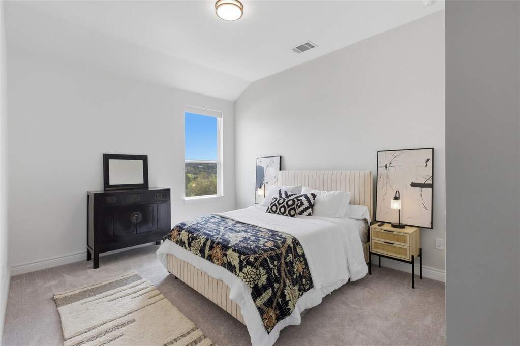 4 Bedroom Single Family Home/House's Image 26