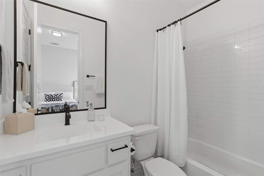 4 Bedroom Single Family Home/House's Image 27