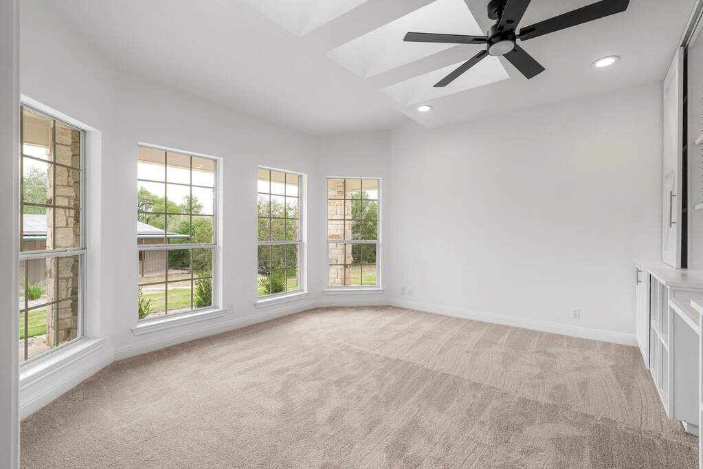 3 Bedroom Single Family Home/House's Image 14