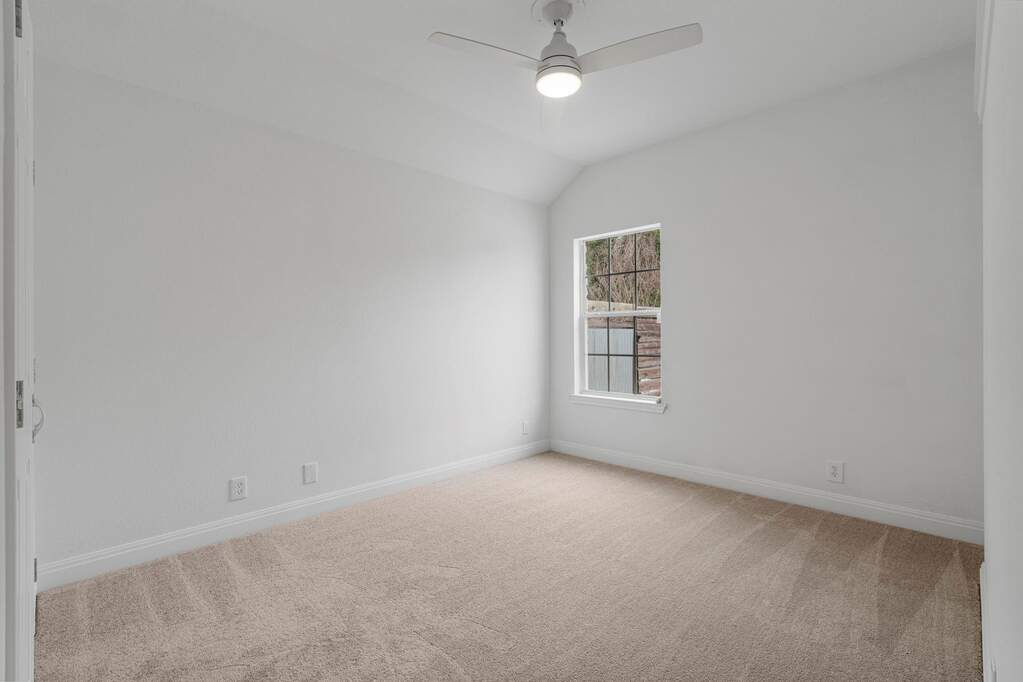 3 Bedroom Single Family Home/House's Image 24