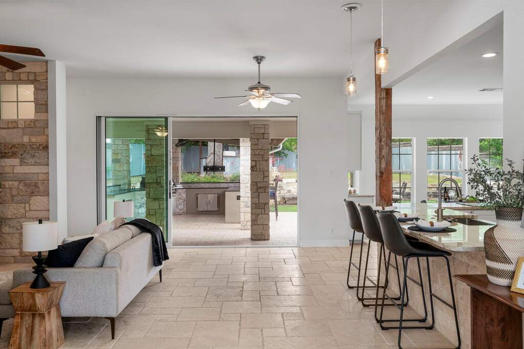 3 Bedroom Single Family Home/House's Image 5