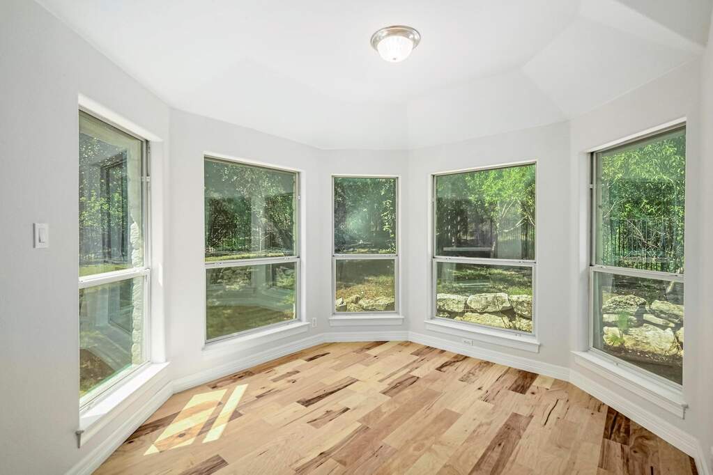 3 Bedroom Single Family Home/House's Image 13