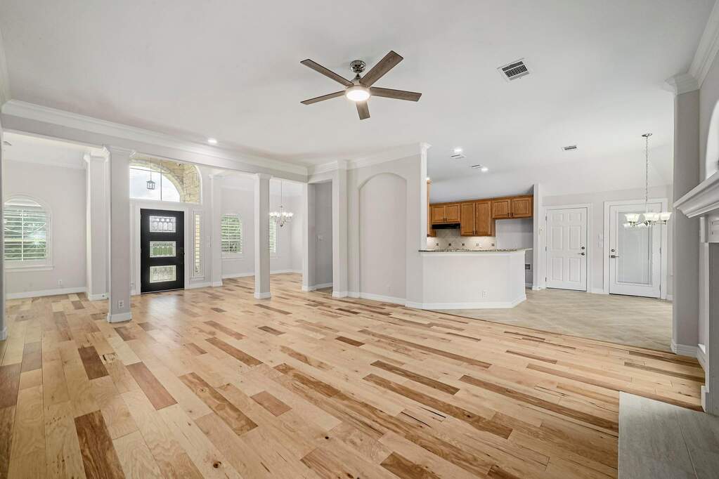 3 Bedroom Single Family Home/House's Image 4