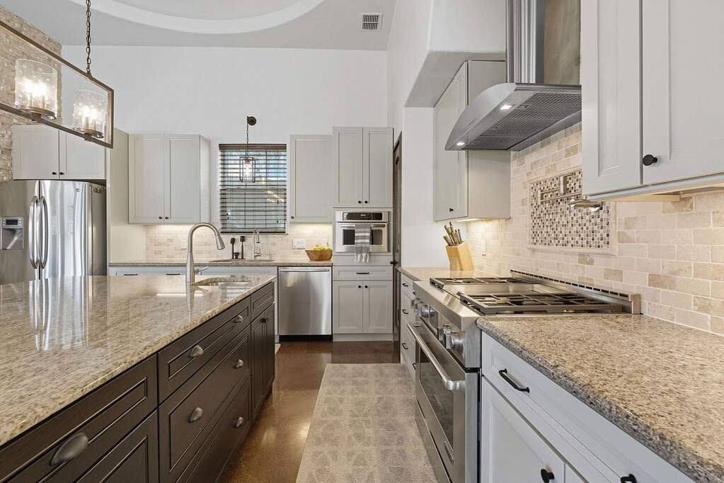 3 Bedroom Single Family Home/House's Image 8