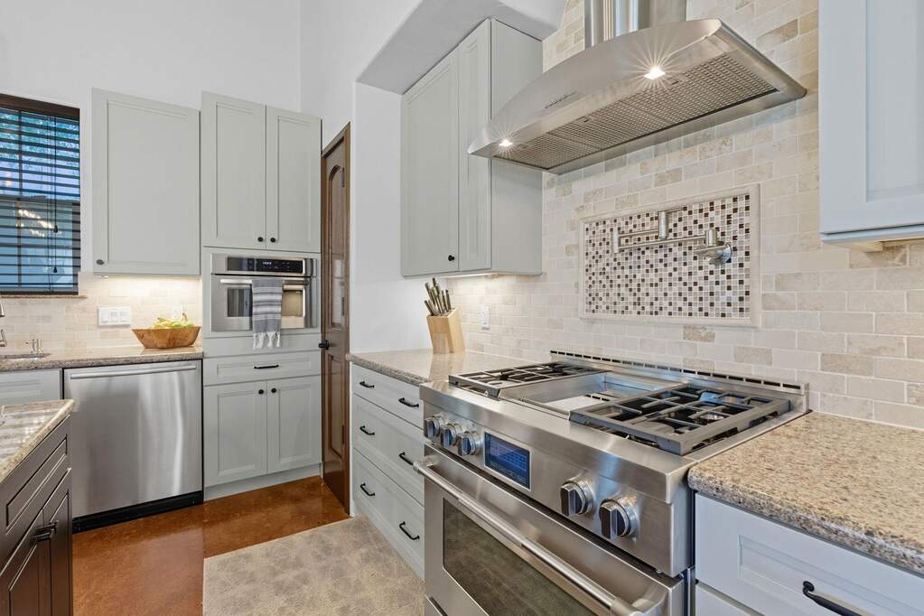 3 Bedroom Single Family Home/House's Image 9
