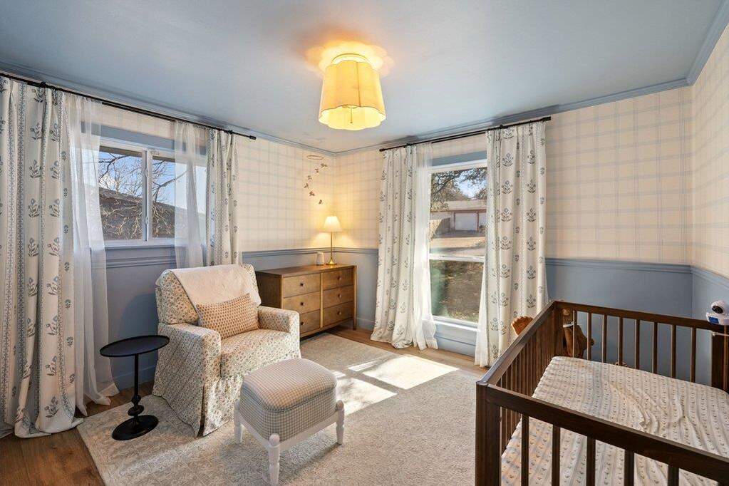 4 Bedroom Single Family Home/House's Image 10