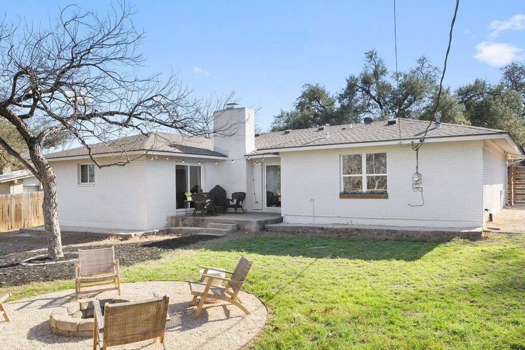 4 Bedroom Single Family Home/House's Image 20