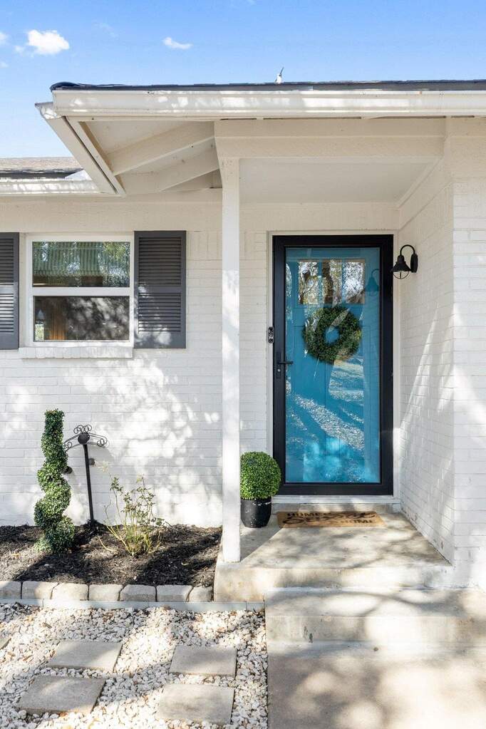 4 Bedroom Single Family Home/House's Image 22