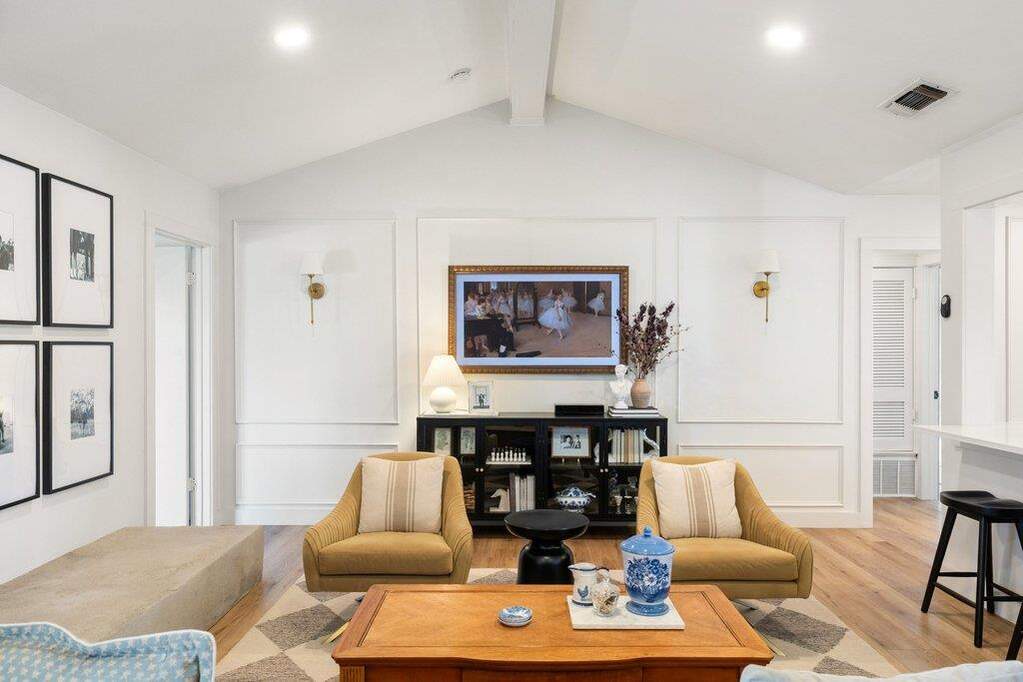 4 Bedroom Single Family Home/House's Image 5