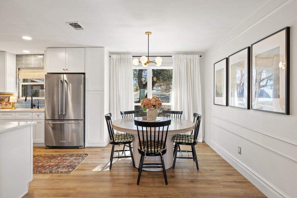 4 Bedroom Single Family Home/House's Image 6