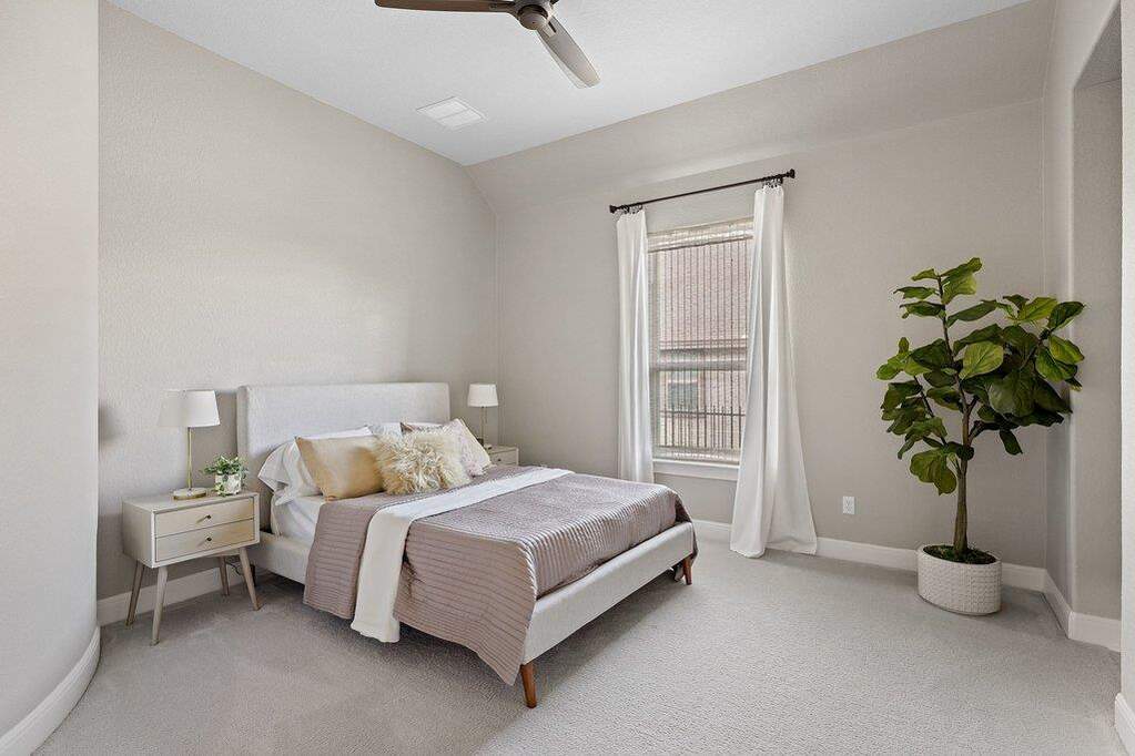 4 Bedroom Single Family Home/House's Image 31