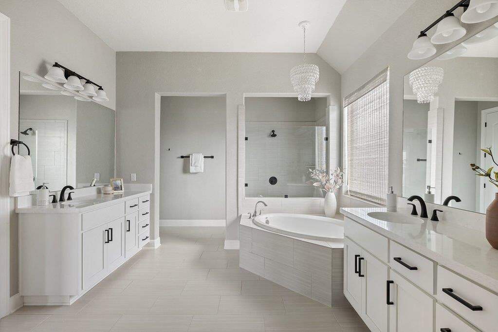 4 Bedroom Single Family Home/House's Image 33