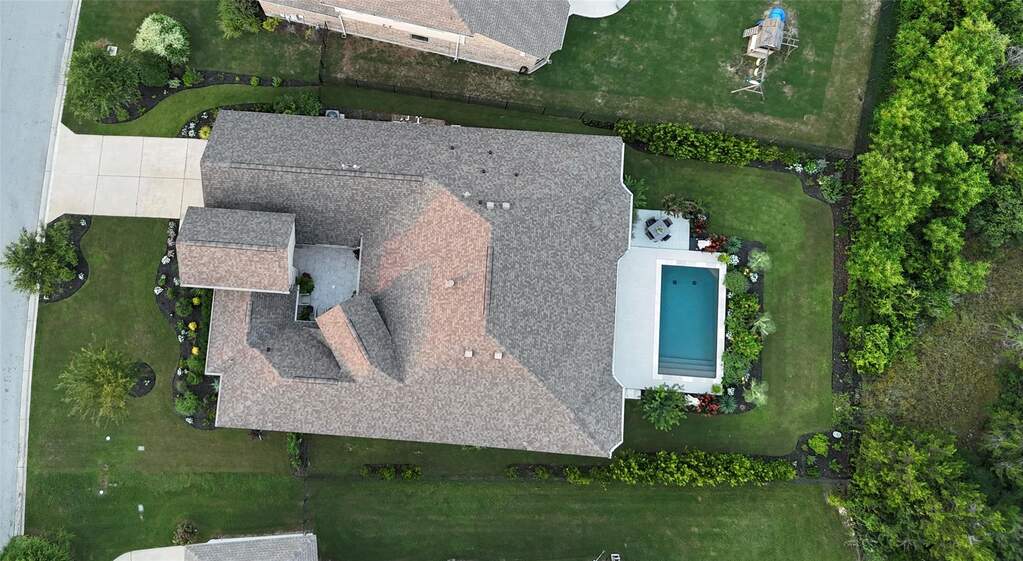 4 Bedroom Single Family Home/House's Image 35