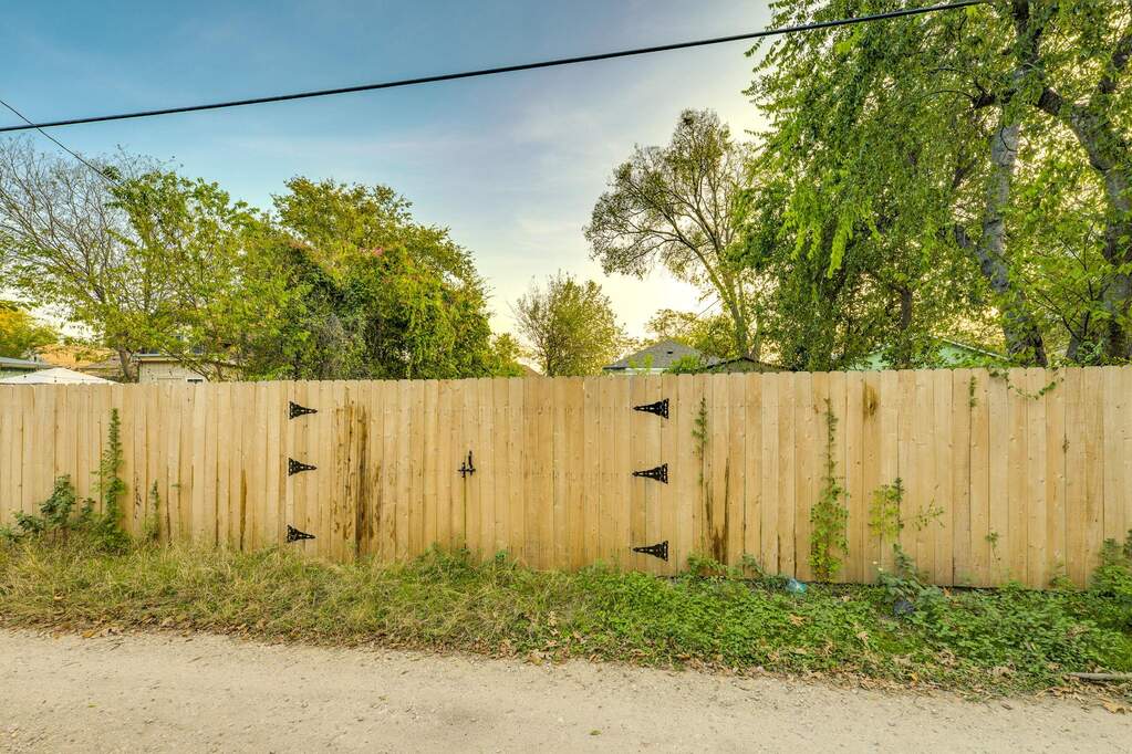 2 Bedroom Single Family Home/House's Image 18