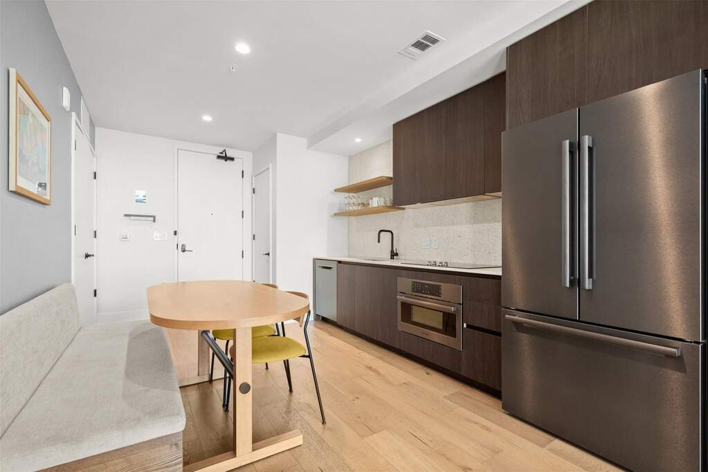 1 Bedroom Apartment/Flat's Image 3