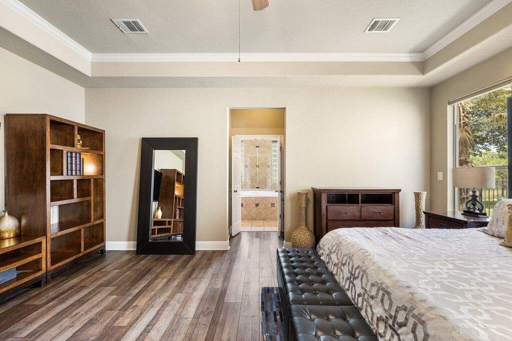 4 Bedroom Single Family Home/House's Image 12
