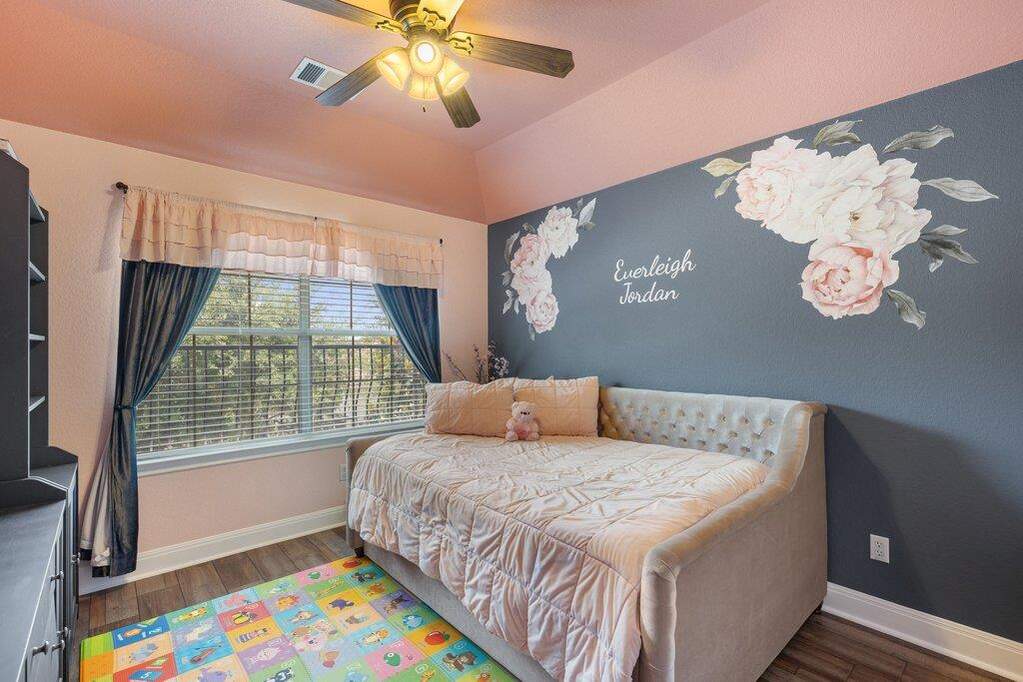 4 Bedroom Single Family Home/House's Image 23