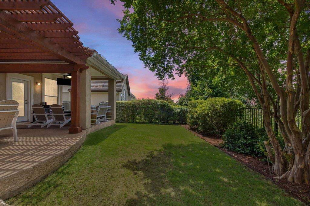 4 Bedroom Single Family Home/House's Image 28