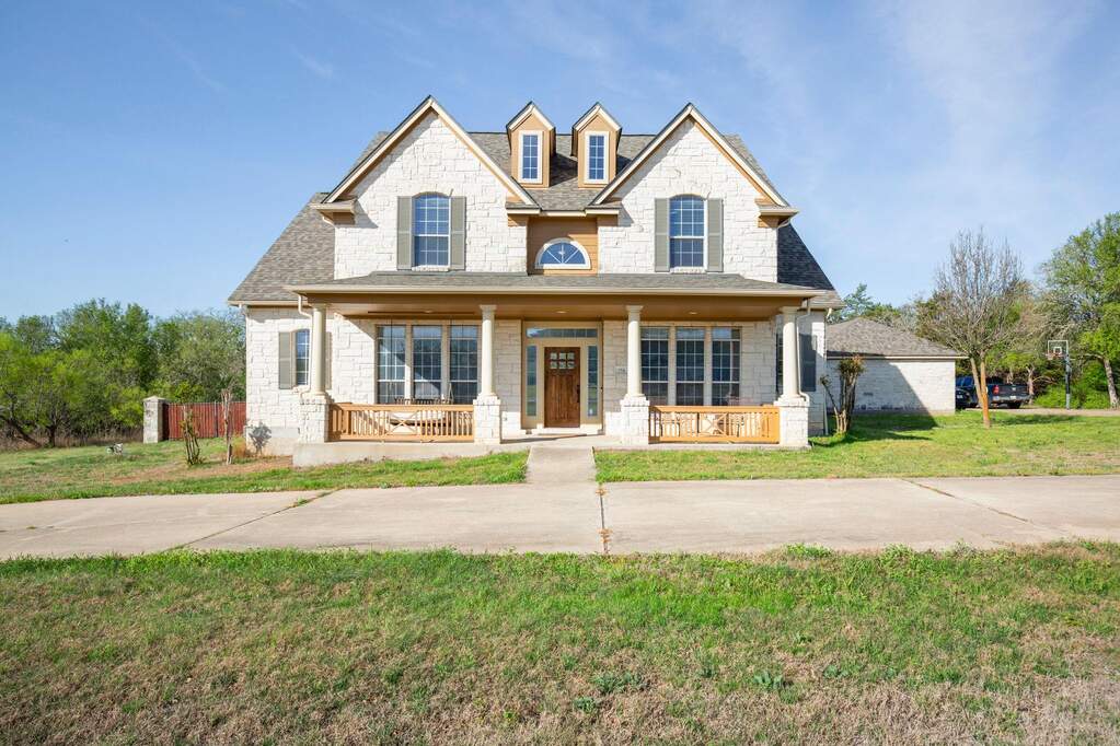 4 Bedroom Single Family Home/House's Image 25