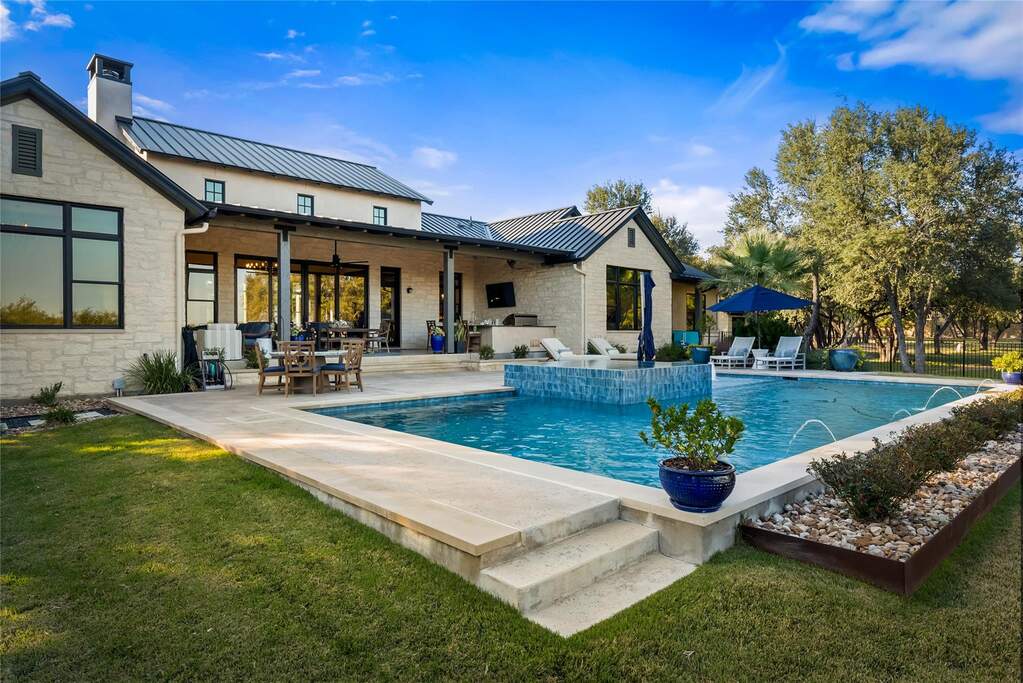 4 Bedroom Single Family Home/House's Image 23