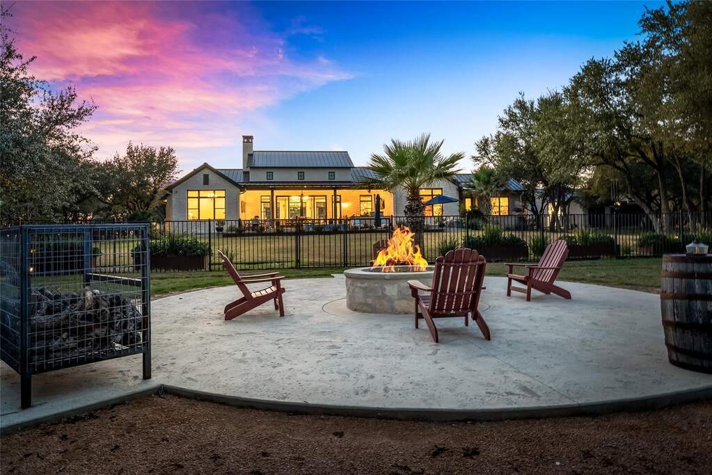 4 Bedroom Single Family Home/House's Image 26