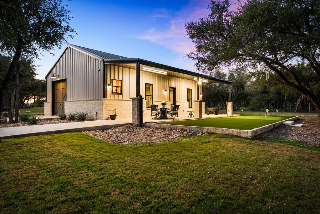4 Bedroom Single Family Home/House's Image 29