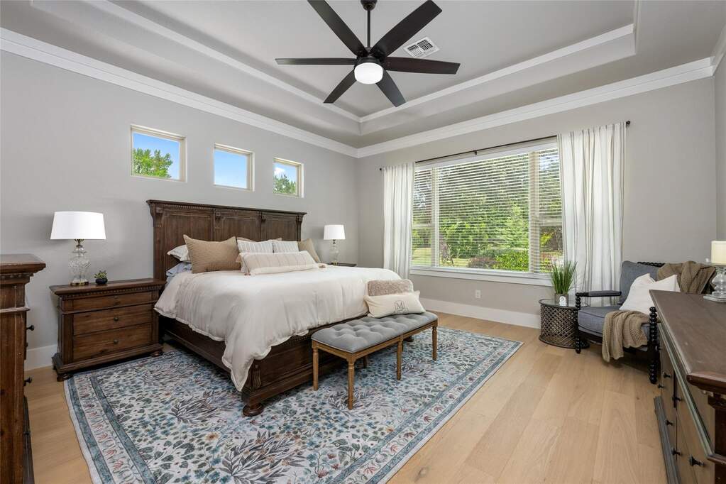 4 Bedroom Single Family Home/House's Image 10