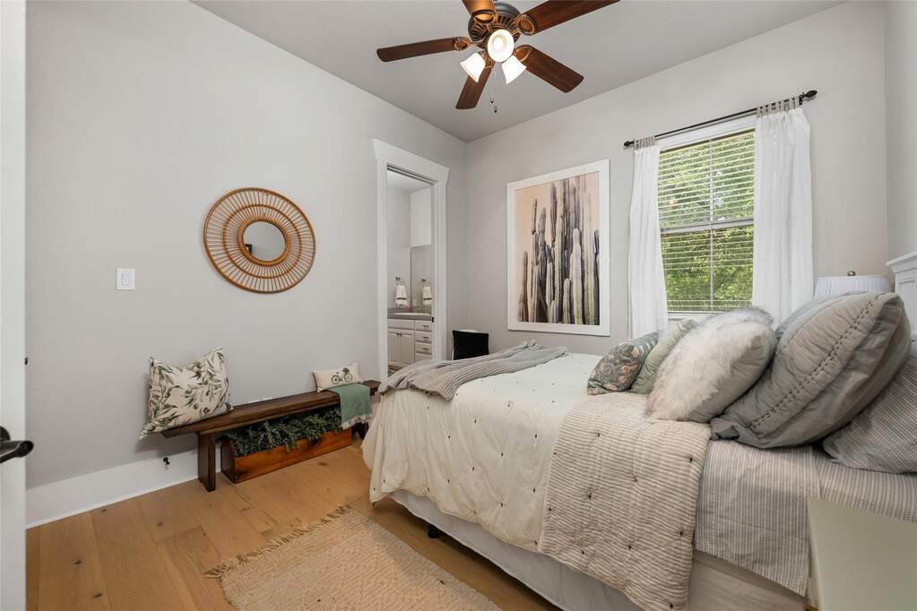 4 Bedroom Single Family Home/House's Image 20