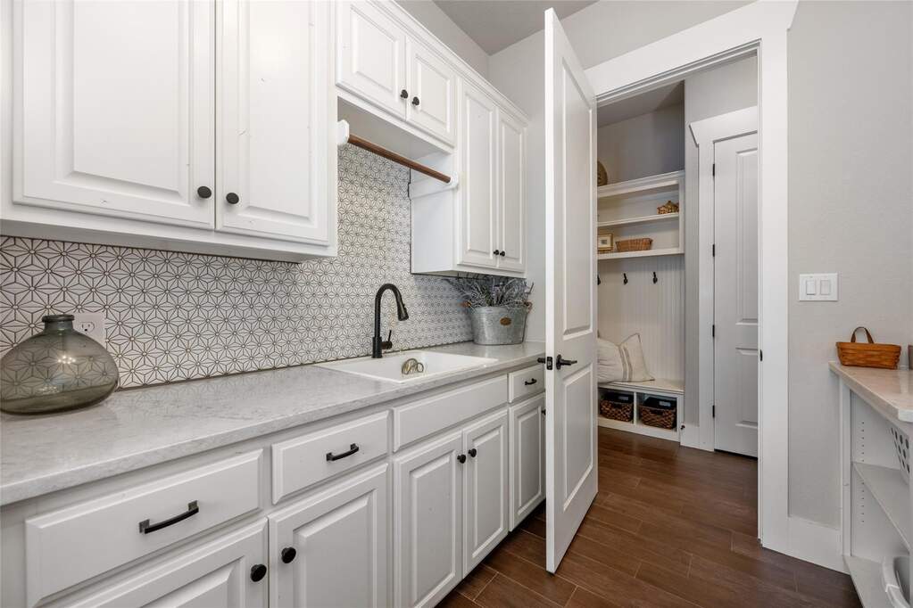 4 Bedroom Single Family Home/House's Image 25