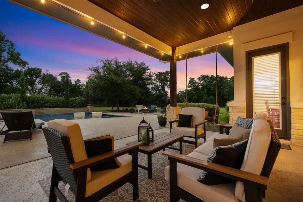 4 Bedroom Single Family Home/House's Image 31