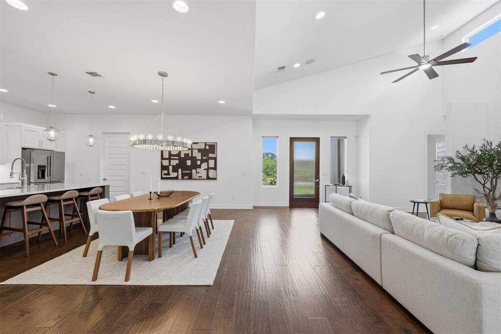 4 Bedroom Single Family Home/House's Image 13