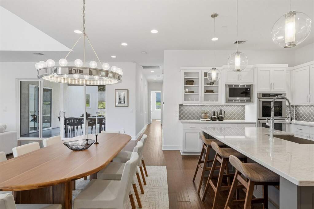 4 Bedroom Single Family Home/House's Image 16