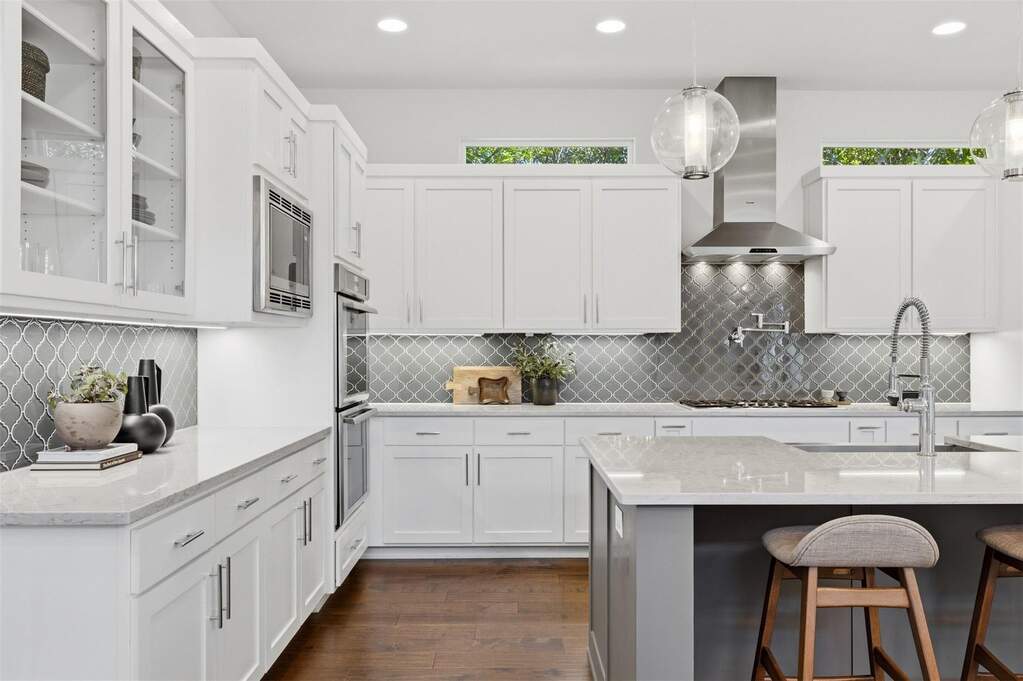 4 Bedroom Single Family Home/House's Image 18