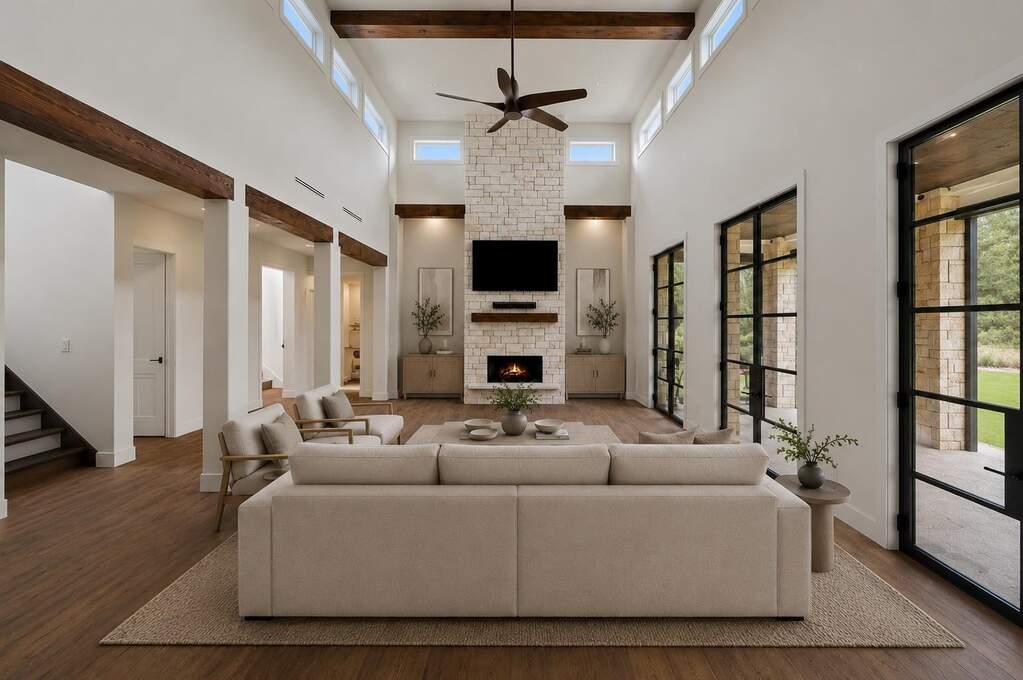 6 Bedroom Single Family Home/House's Image 8