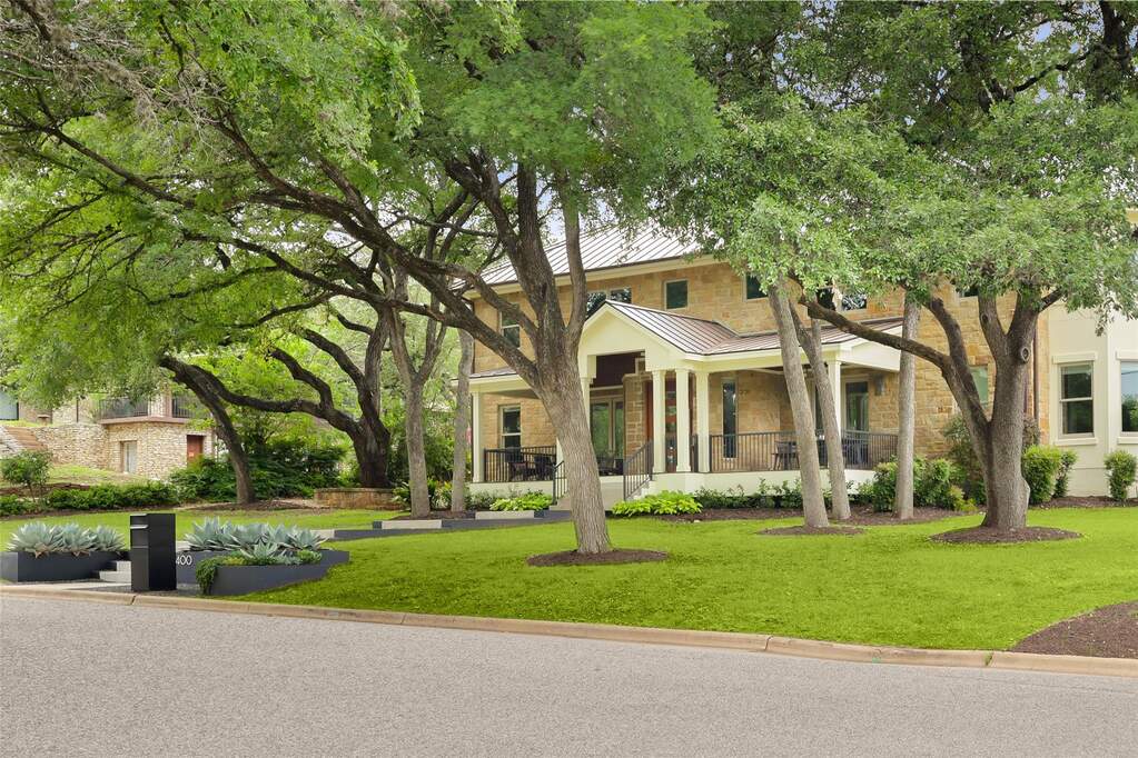 5 Bedroom Single Family Home/House's Image 34