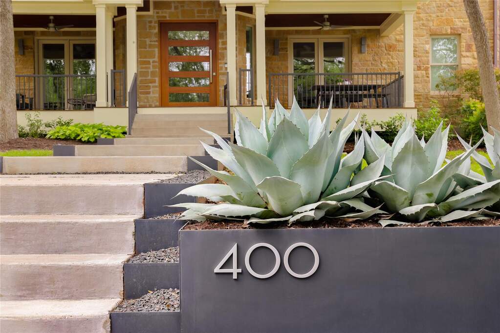 5 Bedroom Single Family Home/House's Image 37