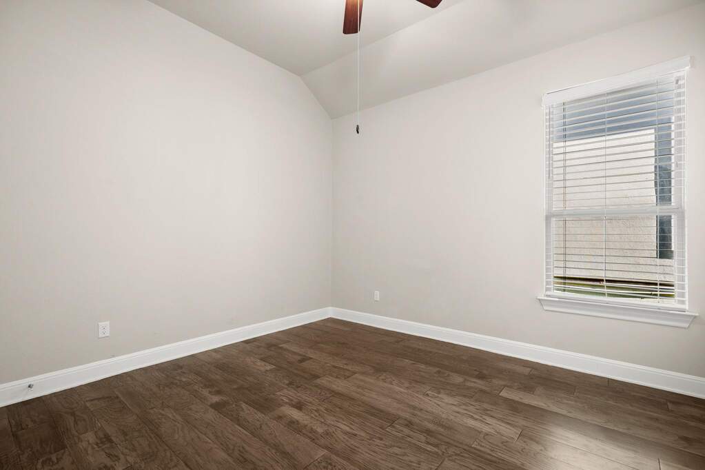 4 Bedroom Single Family Home/House's Image 19