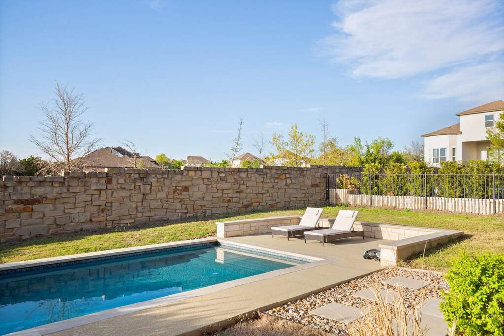 4 Bedroom Single Family Home/House's Image 25