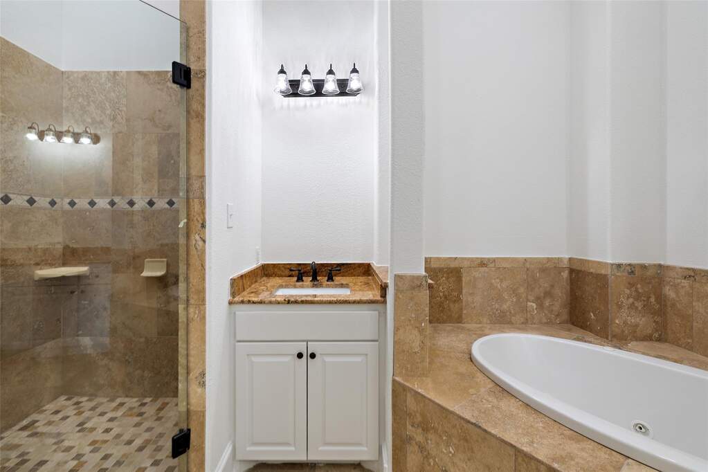 3 Bedroom Single Family Home/House's Image 17