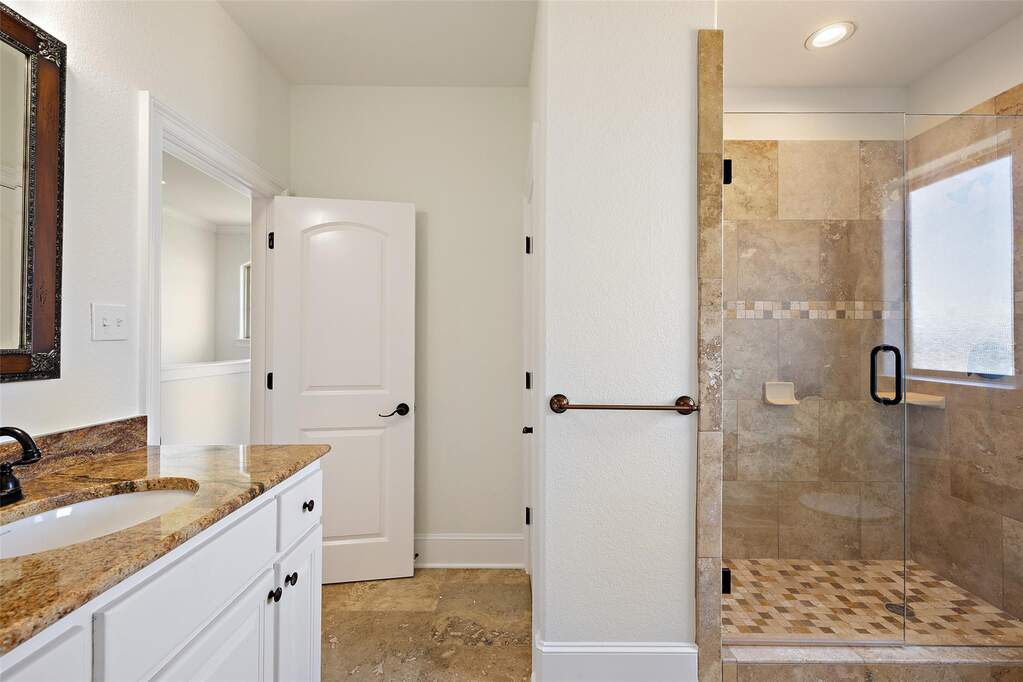 3 Bedroom Single Family Home/House's Image 25