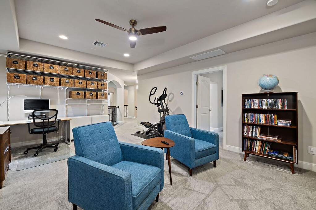 5 Bedroom Single Family Home/House's Image 19