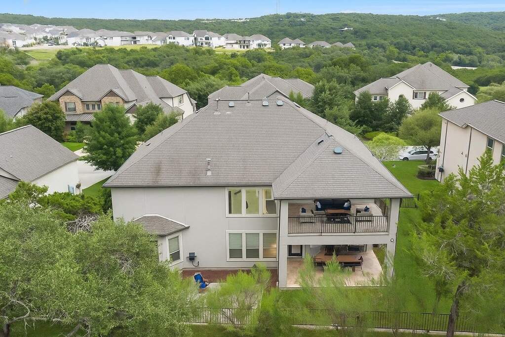 5 Bedroom Single Family Home/House's Image 25
