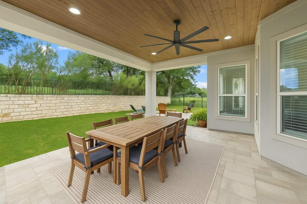 5 Bedroom Single Family Home/House's Image 4