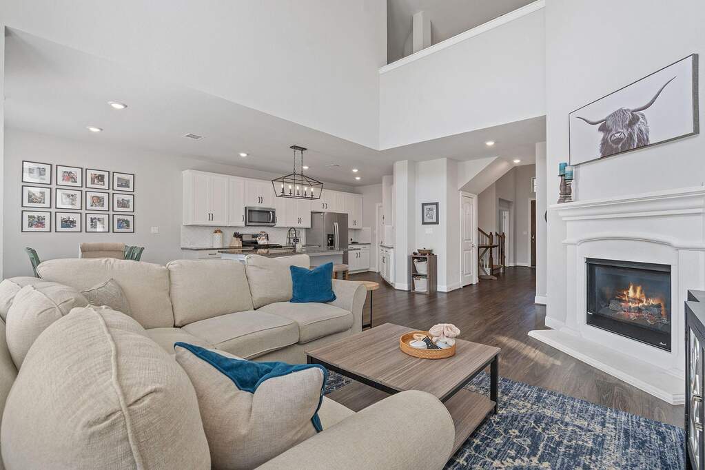 4 Bedroom Single Family Home/House's Image 4
